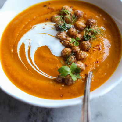 moroccan carrot soup with crispy chickpeas