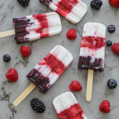 summer berry popsicles