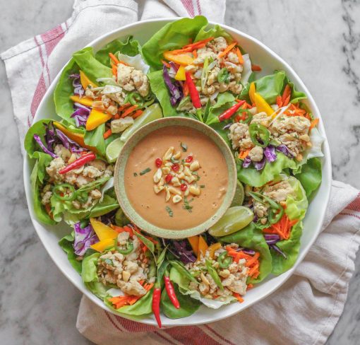 thai chicken lettuce cups with spicy peanut sauce